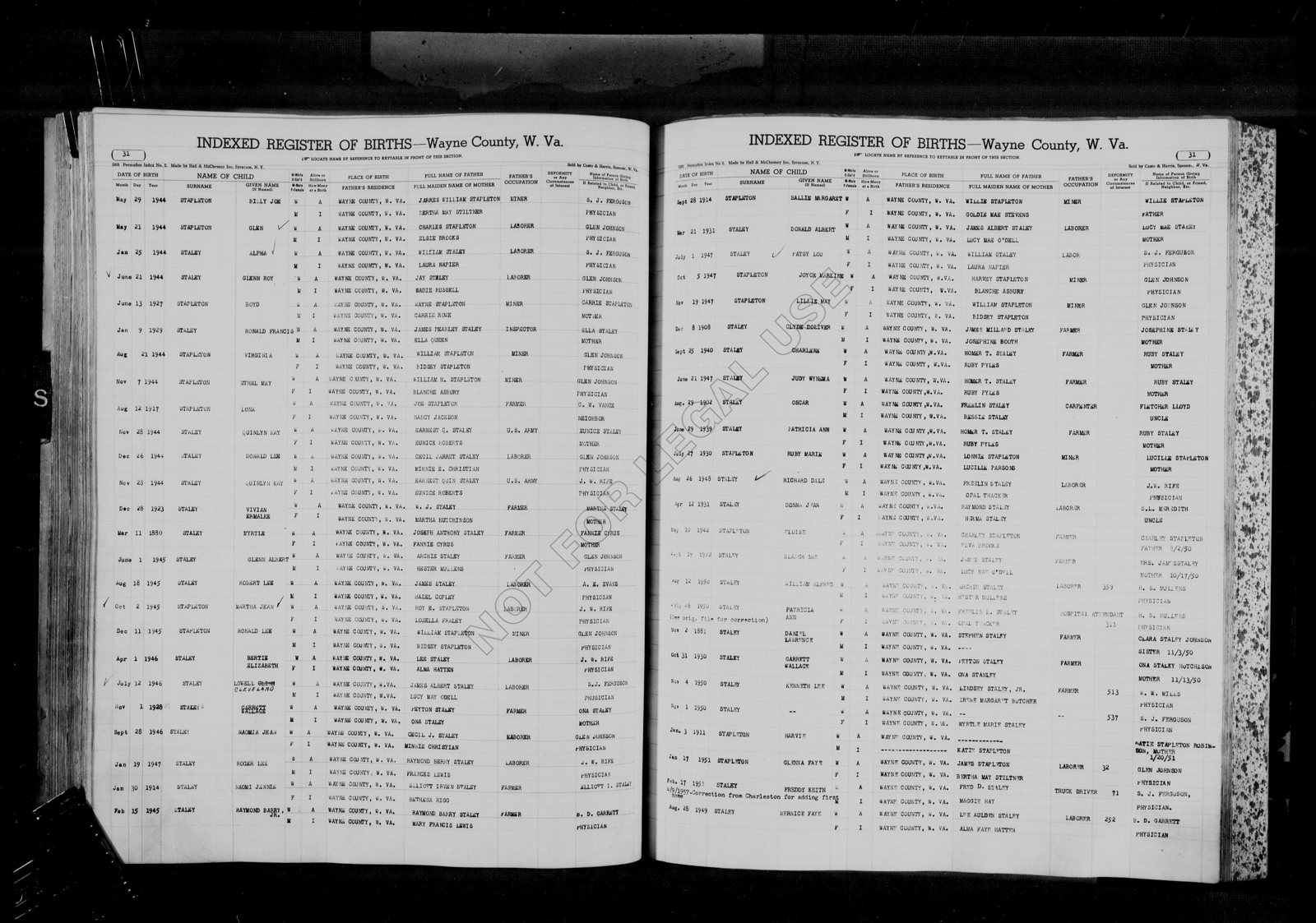 Open two-page Wayne County indexed birth register with the Daniel Lawrence Staley entry near the bottom of the right page.